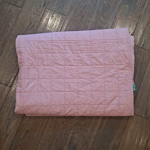 Pillowfort Box Stitch Microfiber Quilt and Pillowcase Set Size Twin